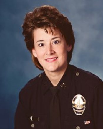 Retired LAPD Captain Joins Alumnae Leadership Conference